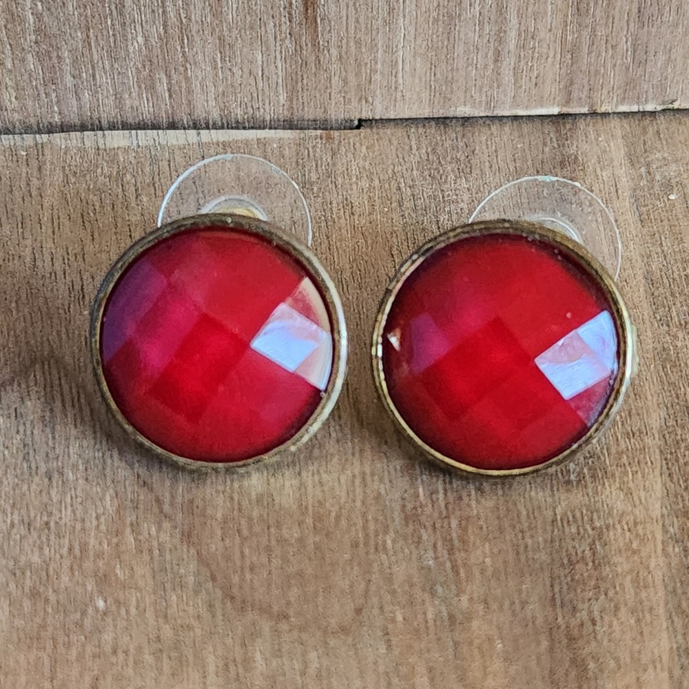 Red Faceted Round Stud Earrings Antiqueβ Brass Tone Post Back Statement Jewelry